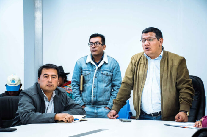 ALCALDE SE REÚNE CON COMERCIANTES1