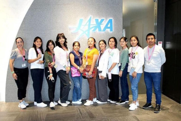ALUMNAS DE LOS COLEGIOS DE ALTO