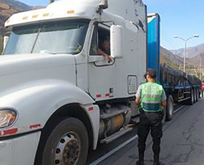 intervienen camion con mineral