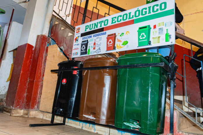 INSTALAN TACHOS ECOLÓGICOS 3