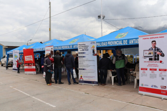 GRAN ACOGIDA TUVO LA FERIA ITINERANTE