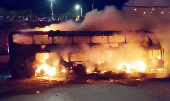 Bus interprovincial se incendia1