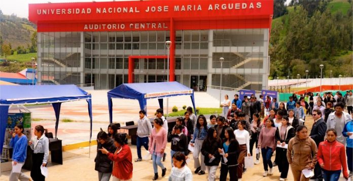 MULTITUDINARIO FUE EL EXAMEN3