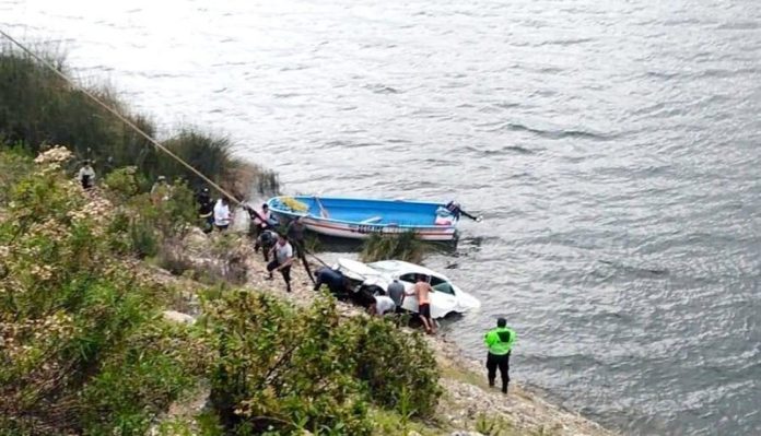 Vehiculo se accidenta pacucha1