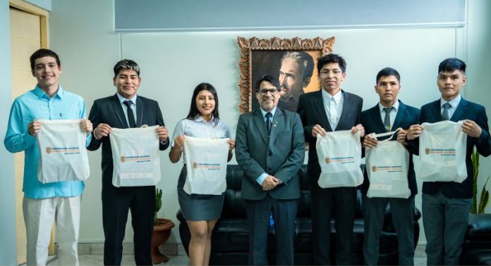 INTERNACIONALIZACIÓN DE LA UNAJMA 1