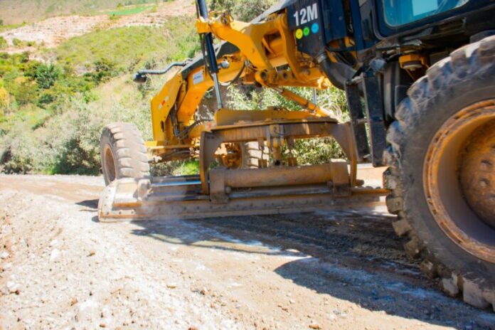 CONTINÚAN CON LOS TRABAJOS