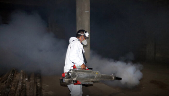 DIRESA APURÍMAC INICIA FUMIGACIÓN 1