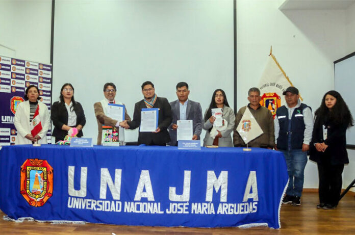 ALCALDE DE ANCO HUALLO 1