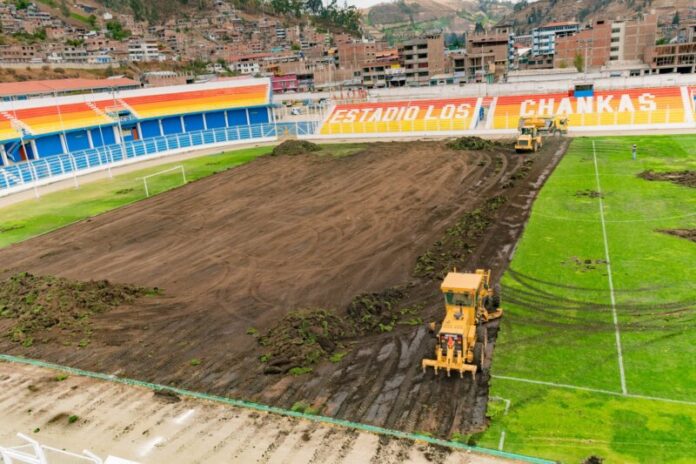 REALIZAN TRABAJOS DE RENOVACIÓN 1