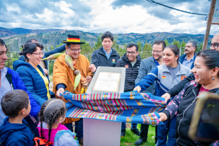 INAUGURAN OBRA DE SANEAMIENTO 2
