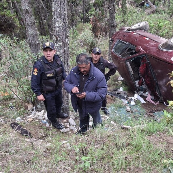 UN HERIDO TRAS VOLCADURA 2