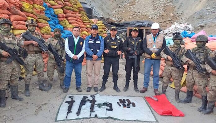 FEMA NEUTRALIZA BOCAMINA