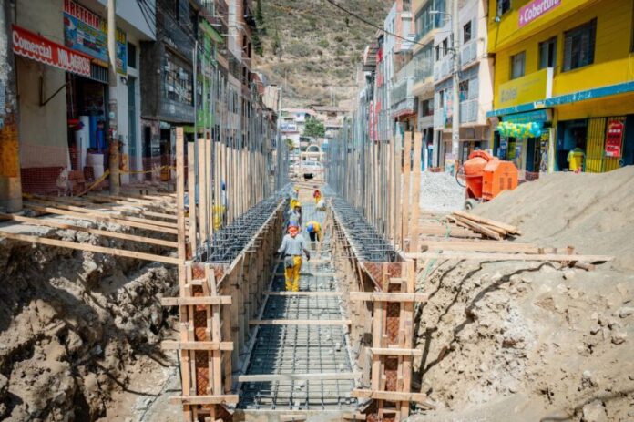 AVANZA CONSTRUCCIÓN DEL CANAL ANCCAYPAHUA