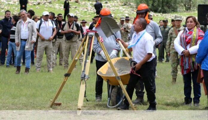 Obra paralizada Chalhuanca