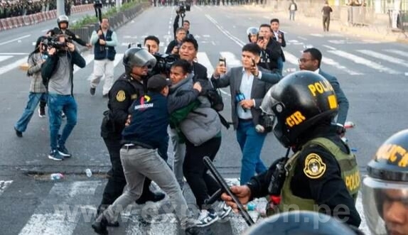 POLICÍA NACIONAL DEL PERÚ PRETENDE