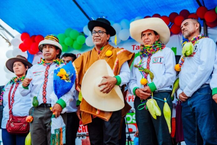 Roberto Sanchez Andahuaylas (2)