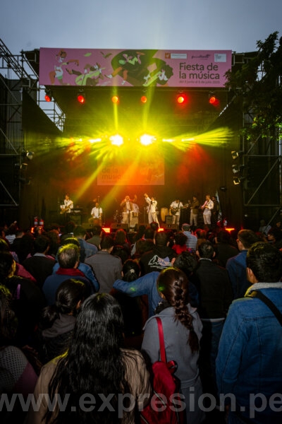 EN JUNIO, LA MÚSICA (1)