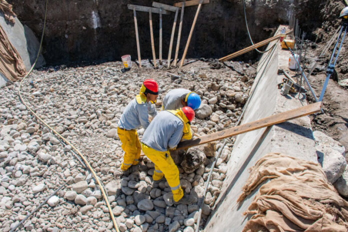 CONSTRUCCIÓN DE RESERVORIO 3
