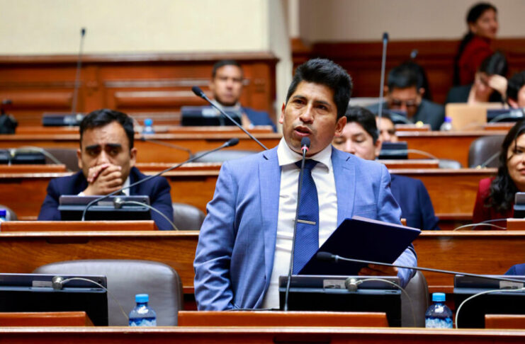 JESÚS PÉREZ CUESTIONA CIFRAS DE INSEGURIDAD DURANTE INTERPELACIÓN AL MINISTRO DEL INTERIOR