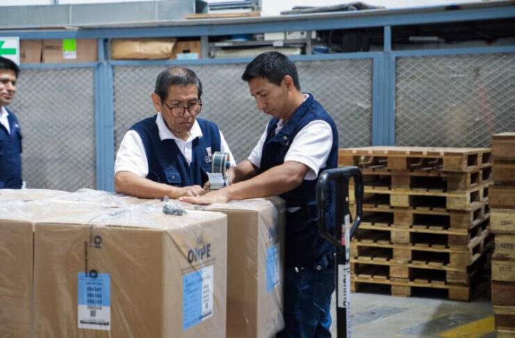 ONPE COMIENZA ENSAMBLAJE DEL MATERIAL ELECTORAL PARA LAS ELECCIONES REGIONALES Y MUNICIPALES 2026