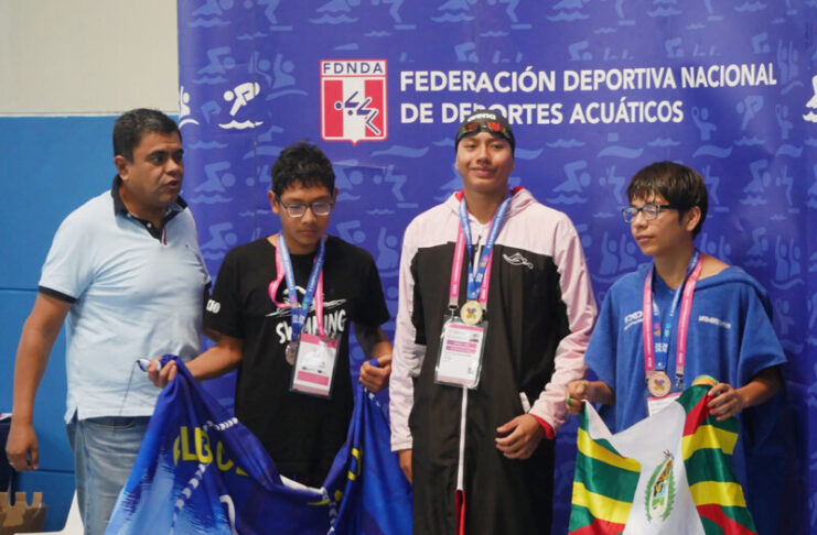 ¡ORGULLO APURIMEÑO! NADADORES DE AQUACHANKA DESTACAN EN AREQUIPA Y MAURICIO CHACÓN VA A LA GRAN FINAL NACIONAL