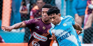 “SI BUSCAMOS CULPABLES, SOMOS TODOS”: HERNÁN BARCOS EN DEFENSA DE URIBE TRAS GOLEADA DE CRISTAL