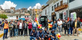 ANDAHUAYLAS INCORPORA MODERNO MINICARGADOR PARA EL MANTENIMIENTO VIAL